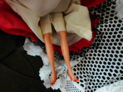 spanish red tag legs